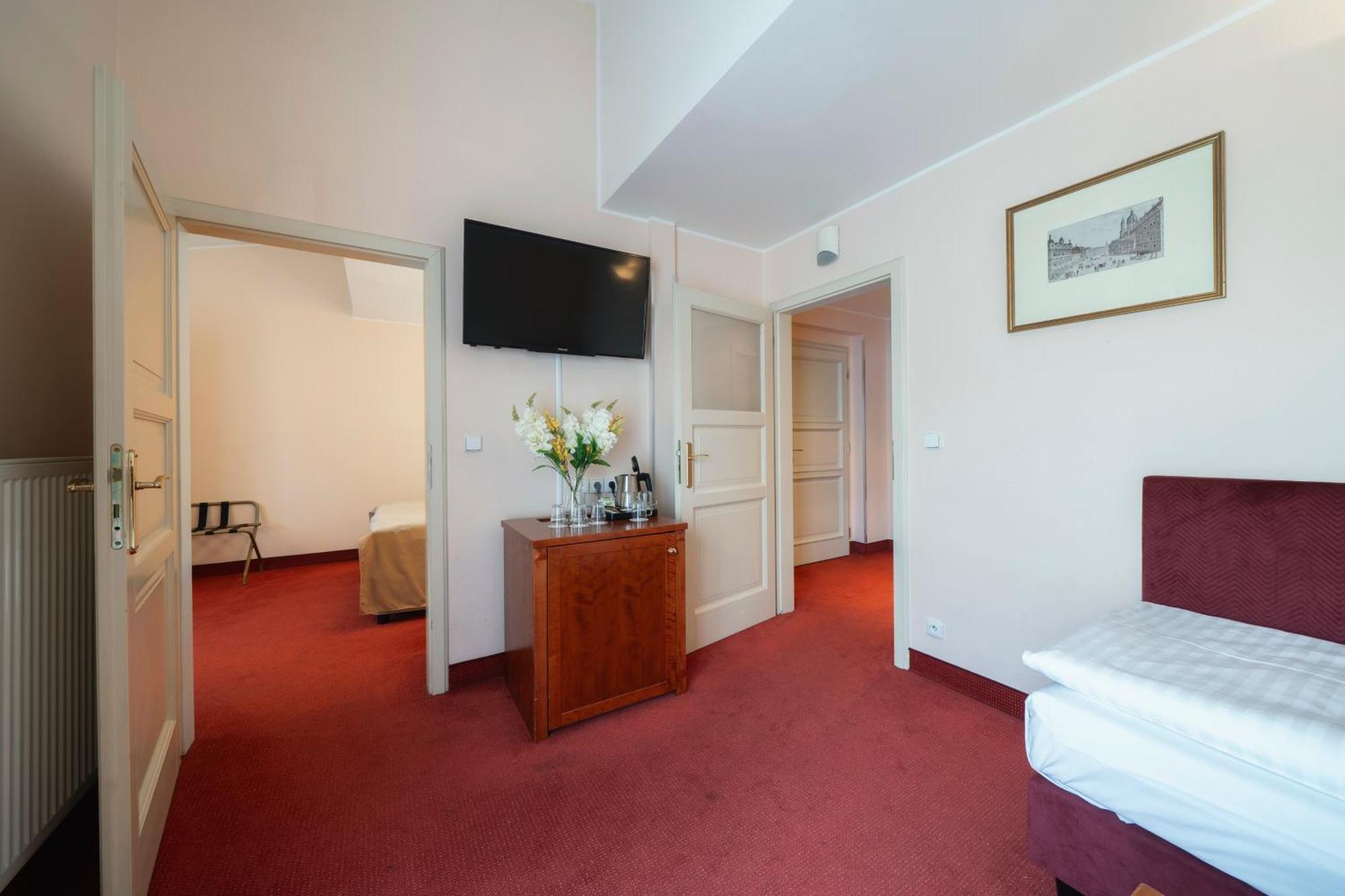 Deluxe Suite Balcony